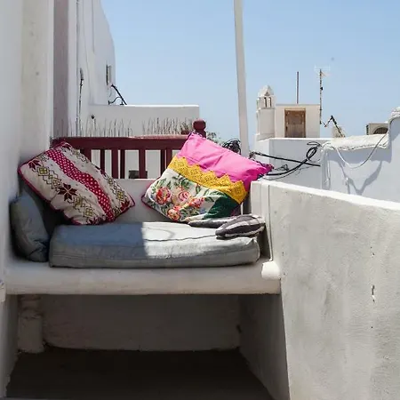 Eclectic & Artistic House In Holiday home